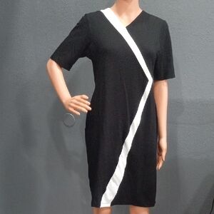 Laranor Stunning  Black and White Midi Dress